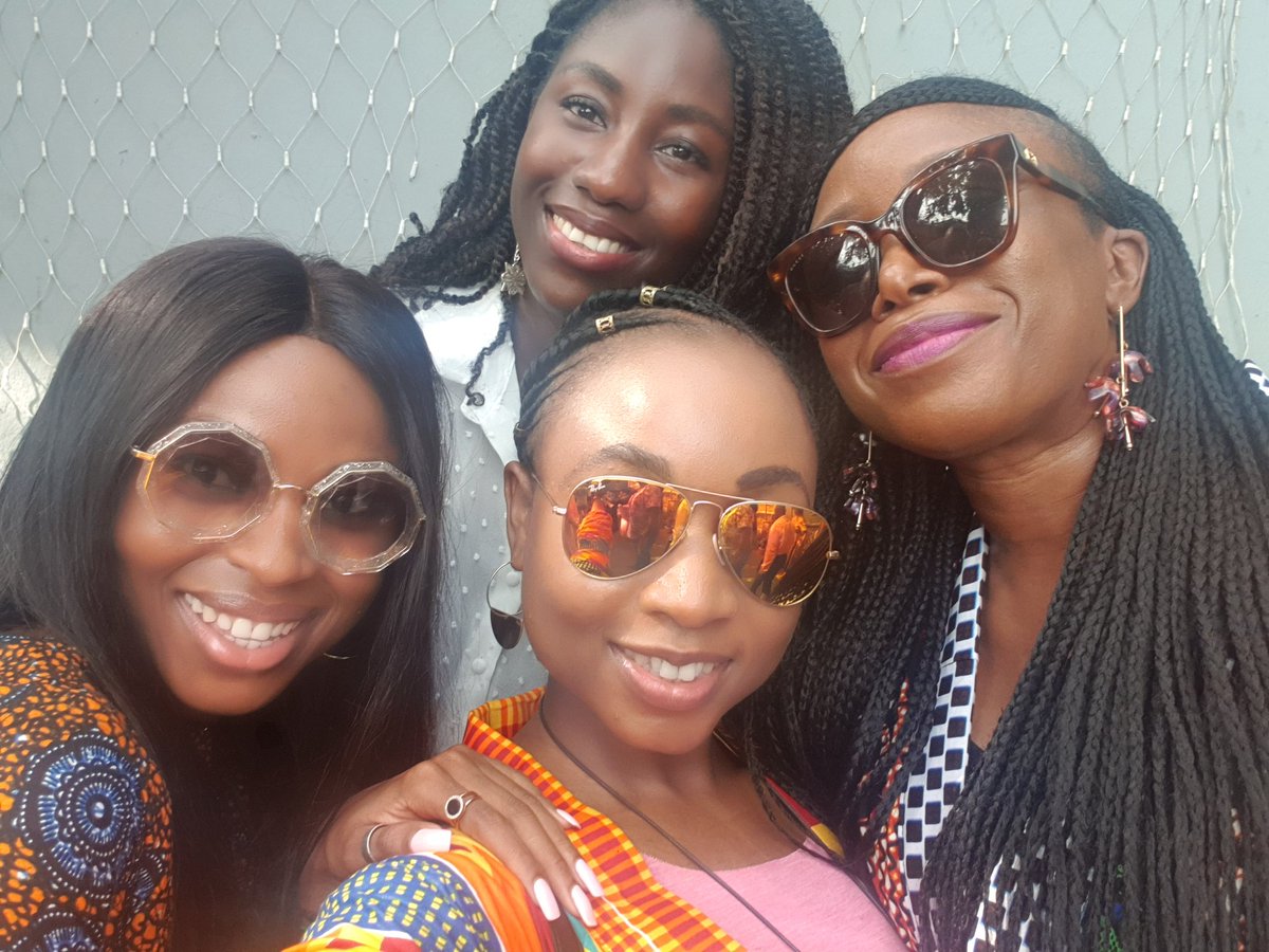 yakamajones's tweet image. #Strong #women raising strong women.  #issathrowback