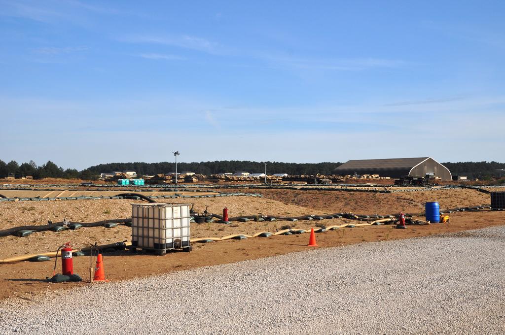 balt_security's tweet photo. .@USArmy's 🇺🇸 500th Engineer Support Company, 15th Engineer Battalion, makes progress while building a fuel system supply point #FSSP to double the fuel capacity at Drawsko Pomorskie Training Area, Poland 🇵🇱, in support of #AtlanticResolve's #ResoluteCastle 20 exercise. https://t.co/2gg7fMMtJ2