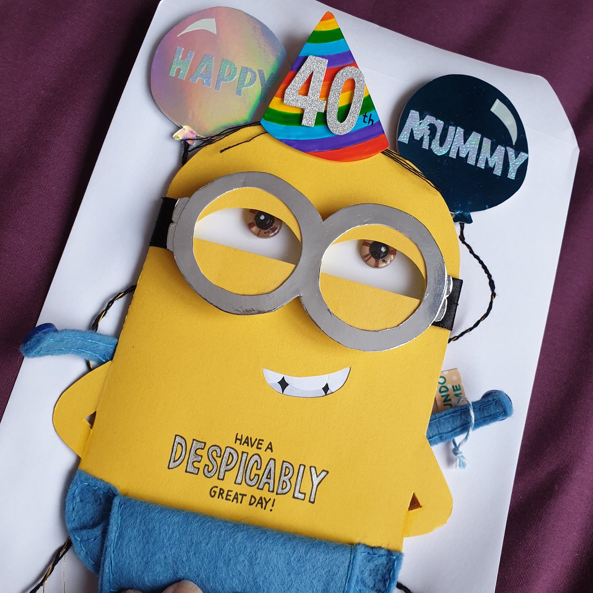 CreativeCards_'s tweet photo. Personalised Despicable Me/Minion themed 40th Birthday card.
This one was an especially fun one to create! The eyes and dungarees are defo my favourite parts.
#handmadecards #handmade #papercraft #3D #personalised #interactivecard #40thbirthday #minion #despicableme https://t.co/vqAyv2MiQ1