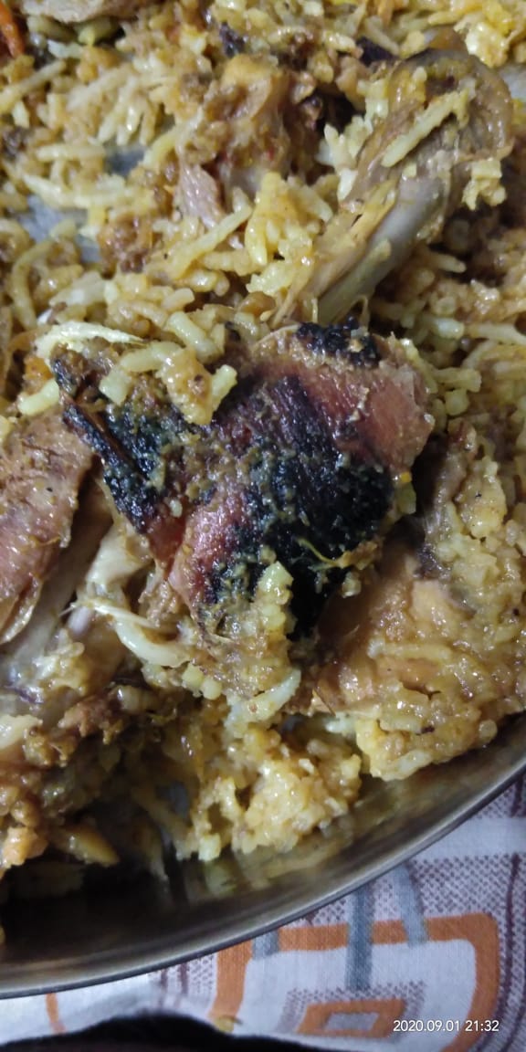 Varshit03336746's tweet photo. @SwiggyCares Order id: 82048722522
The image of burnt food https://t.co/2VzzCARM6M