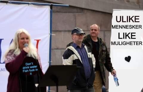 Ny dag, nye verdier. Lars finner alltid noe fint å ha på seg fra militærets overskuddslager. #spons #sian #demo