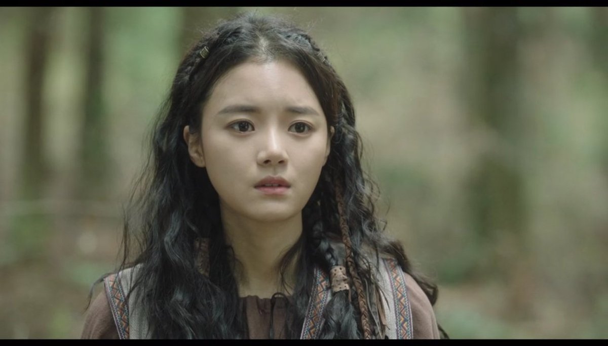 Choose your warrior:A compassionate doctor ChaeunA loyal right-hand Hae TuakA dependable subject Yeobi A brave fighter Miroosol #ArthdalChronicles  #GoBoGyeol  #YoonSaBong  #ParkSungYeon  #BaeDabin