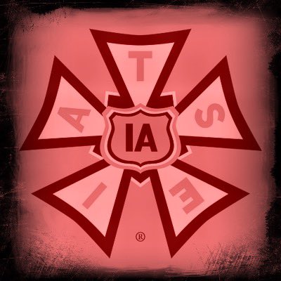 ArTallks's tweet image. As @IATSE crews get ready to put 1,500 venues across the country on #RedAlert tonight, please take 5 mins to write, call, or tweet to your lawmakers to #ExtendUI for the 12 million live event workers who have lost their livelihoods. Send a letter here: iatse.co/redalert