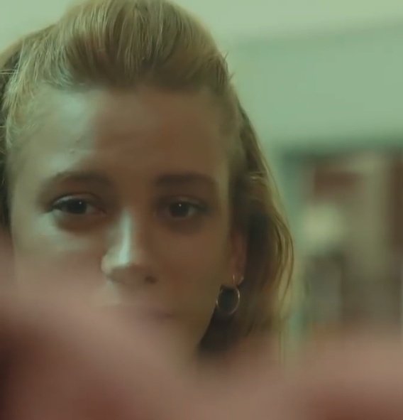 you cant tell but I'm mentally manifesting mira becoming a mom in the episode finale  #Medcezir