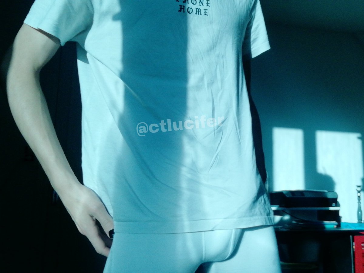 CtLucifer's tweet photo. fallen angel https://t.co/dJ6yFriNDy