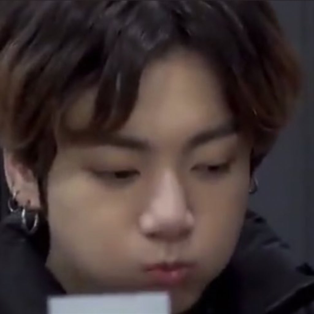 jungkook’s rosy cheekies ; a thread
