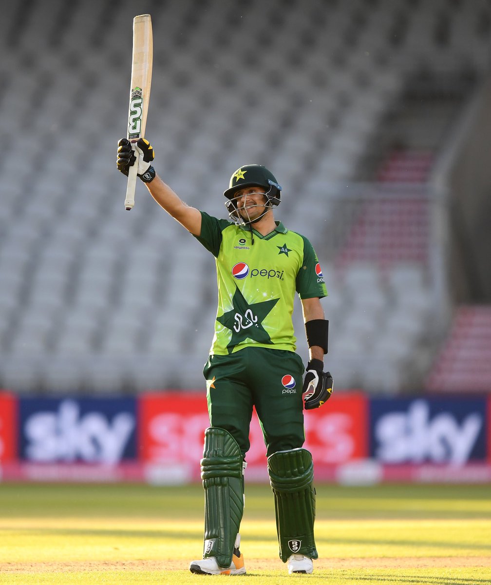🔥🔥🔥
What an amazing debut knock from the youngster #HaiderAli 👏👏👏
#ShaanePakistan #PAKvENG https://t.co/NdlojGXt0I