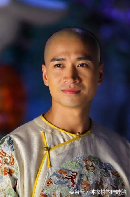 Imlittle_fly's tweet photo. #HeShengMing as Master of Li Ze Palace, Si Feng's father Born,July 9, 1976 Age: 44 🔥👌😍
#LoveandRedemption #MickeyHe https://t.co/bczE3FJa4q
