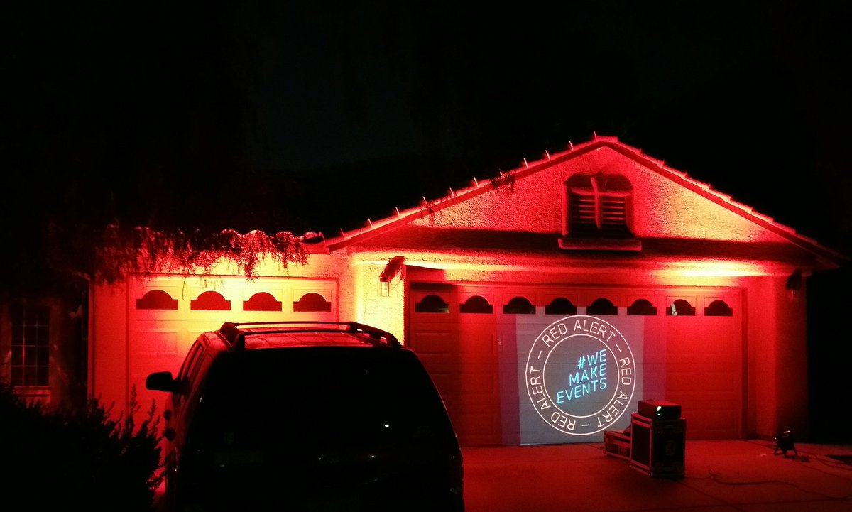roguexplorer's tweet photo. Lighting my house up red tonight. The Live Entertainment Industry needs help now!
#RedAlertRESTART https://t.co/uWnIVBt2tJ