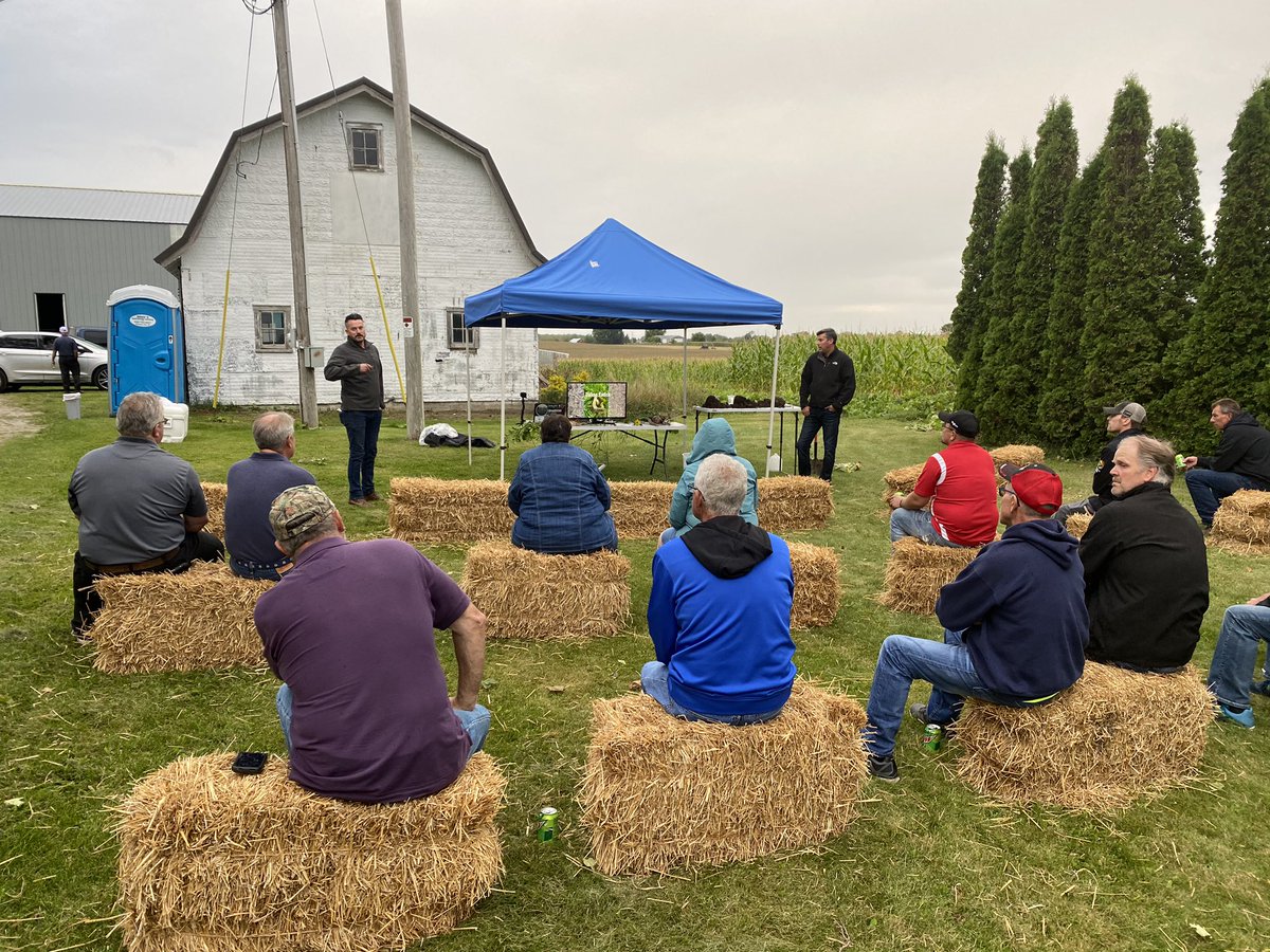 PeninsulaFarmer's tweet image. We had a great turnout for our third Conservation Conversation tonight to talk about interseeding. Thanks to Brey Cycle Farms for hosting and to Short Lane Ag Supply for the presentation. #conservation #farming #interseeding