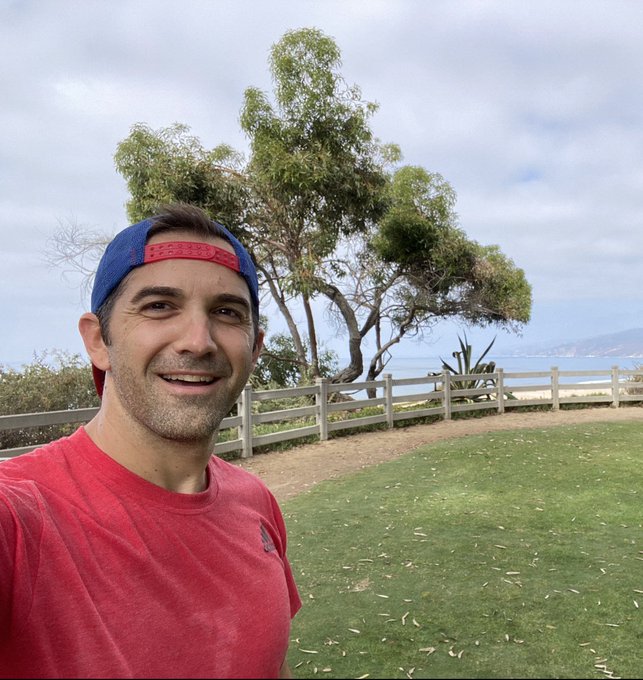 For your viewing pleasure (and me to show you a sick picture of the ocean)!! 😁 https://t.co/Hmdt6tYk<a href="/tag/friyay"class="tags"><span>#friyay</span></a>