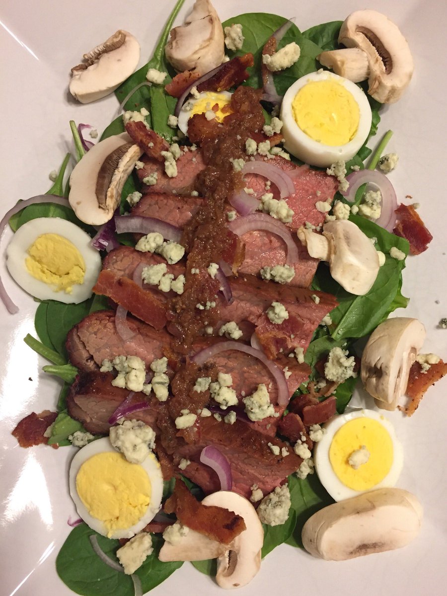 Smoked Tri Tip for a “healthy” salad! @WeberGrills @Kingsford #pecan #tritip #spinach #redonion #whitemushrooms #bacon #boiledegg #gorgonzola #warmbaconvinaigrette #redwinevinegar #shallots #eatyoursalad