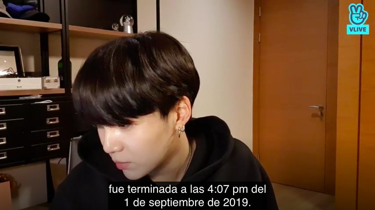 monletras's tweet photo. ME ACABO DE DAR CUENTA DE QUE YOONGI DIJO QUE TERMINÓ DE HACER WHAT DO YOU THINK EL 1 DE SEPTIEMBRE DE 2019 O SEA HACE EXACTAMENTE UN AÑO Y JUSTO MARCA EL DÍA EN QUE LOGRARON EL #1 DE BILLBOARD QUE ES JUSTAMENTE LO QUE DICE YOONGI EN LA CANCIÓN NECESITO SENTARME https://t.co/GpqvvzcGLS