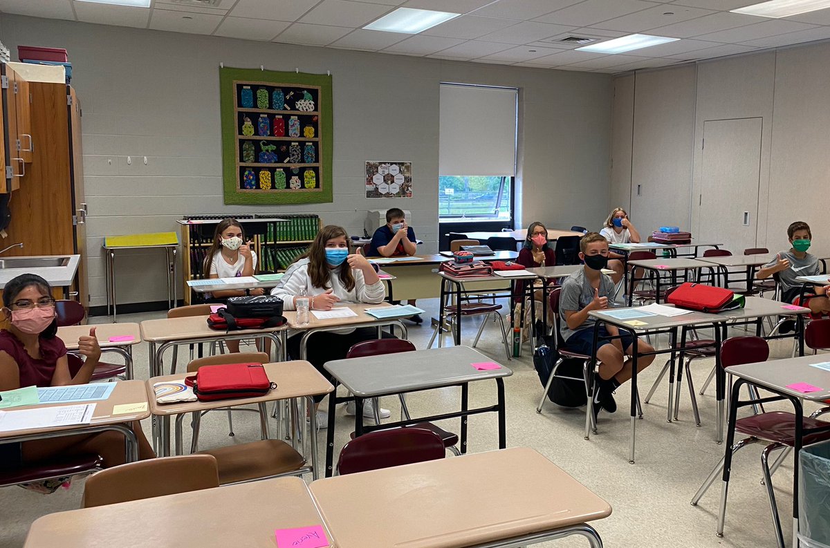 MsKWindsor's tweet photo. The first two days with our first group of Team Avalanche students was great! Thumbs up from everyone 👍🏻 @MsLKadar @SpringhouseMS https://t.co/0De7wSsqST