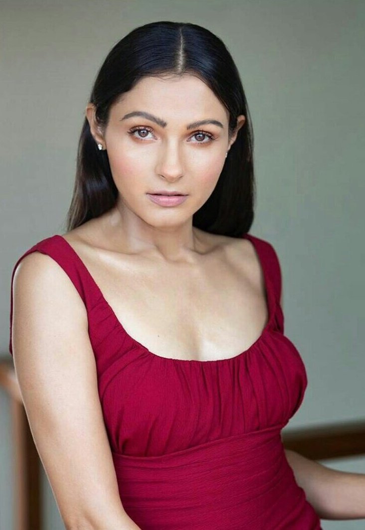 Eg381RLUMAEiMAD?format=jpg&name=medium