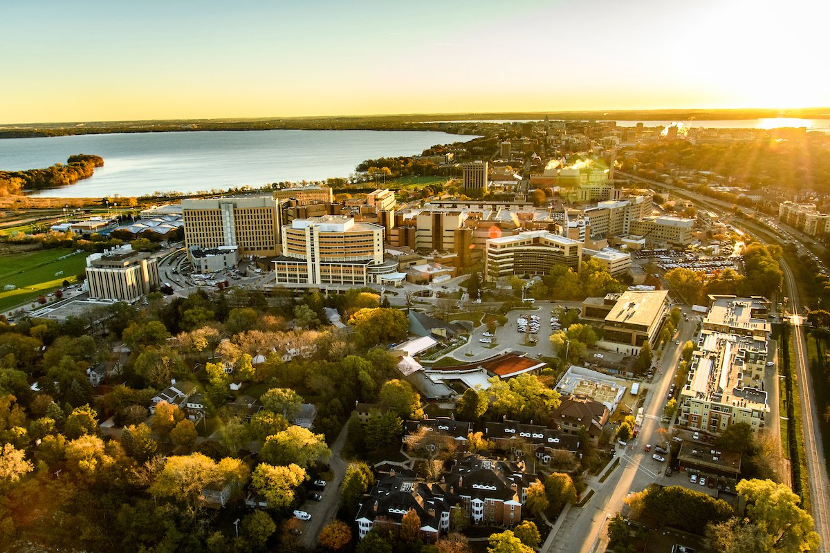 BadgerMHockey's tweet photo. The dawn of a new school year @UWMadison is upon us

#OnWisconsin || #Badgers https://t.co/GZvOOtyJFC