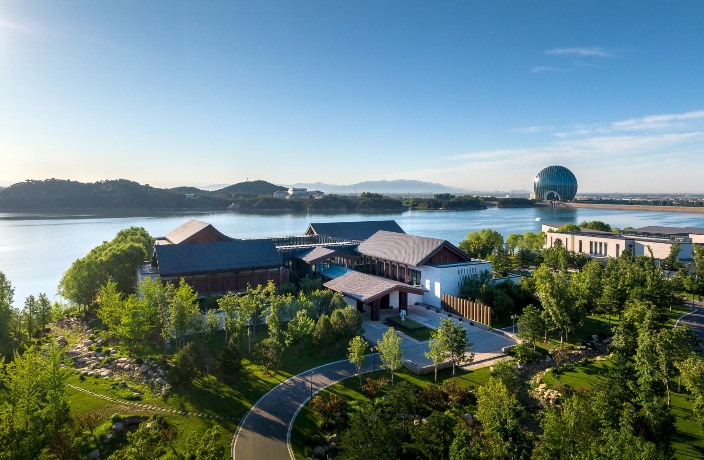 discoverbeijing's tweet photo. Relax With a Scenic Getaway at Kempinski's Beijing Yanqi Island Pavilion.
Located alongside the picturesque Yanqi Lake and Yan Mountain, the lush Yanqi Island ushers in its most charming season in the early autumn days.
https://t.co/Z4RCj2Qnvv https://t.co/GZQEnvo6yl