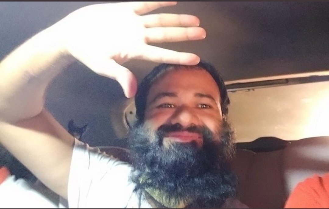 Finding his NSA detention unwarranted, HC said that his speech promoted national integration. But the doc spent 7 mnths in overcrowded prison amidst a pandemic. For political prisoners, the gruelling process is the punishment.

But that smile shows resilience. 
Thank u Dr Kafeel