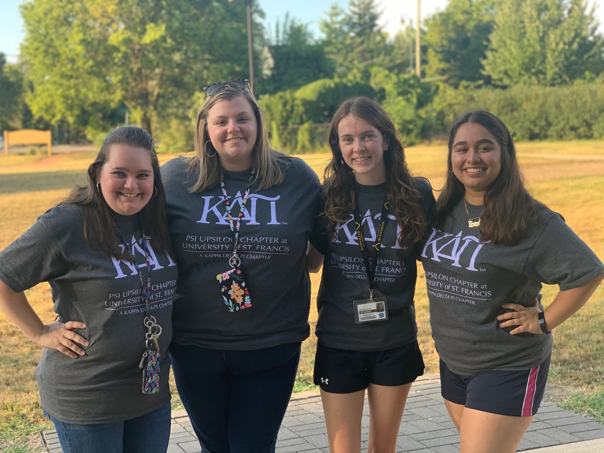 StFrancisKDP's tweet photo. Last week we had our annual back to school BBQ. It was great seeing everyone and reflecting on our first week back! 

Let's have a great school year, Saints 📚💛 https://t.co/Ak61ey93dl