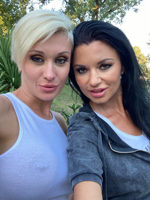 🔥 Getting hot in France 🇫🇷 @AniaKinski &amp; @TanyaVirago 💋 Meanwhile at the #backstage for @canalplus shooting<a class="tags" href="/tag/aniakinski">@aniakinski</a><a class="tags" href="/tag/tanyavirago">@tanyavirago</a><a href="/tag/backstage"class="tags"><span>#backstage</span></a>