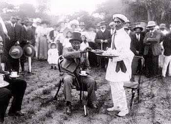 t12/ 1902- King Lubosi Lewanika I in London.