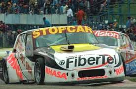 delaCruzrpm's tweet image. Hoy hace 19 años, en su 42º carrera de TC, @diegotee67 lograba su 1º triunfo en TC, en el autódromo de 9 de julio.
Con el Ford Falcon, superaba a @rafaelverna (Falcon) y @PatricioDiPalma (Torino).
En TC Pista, el @pollobernardini (F.Falcon) conseguía su 2º victoria consecutiva.