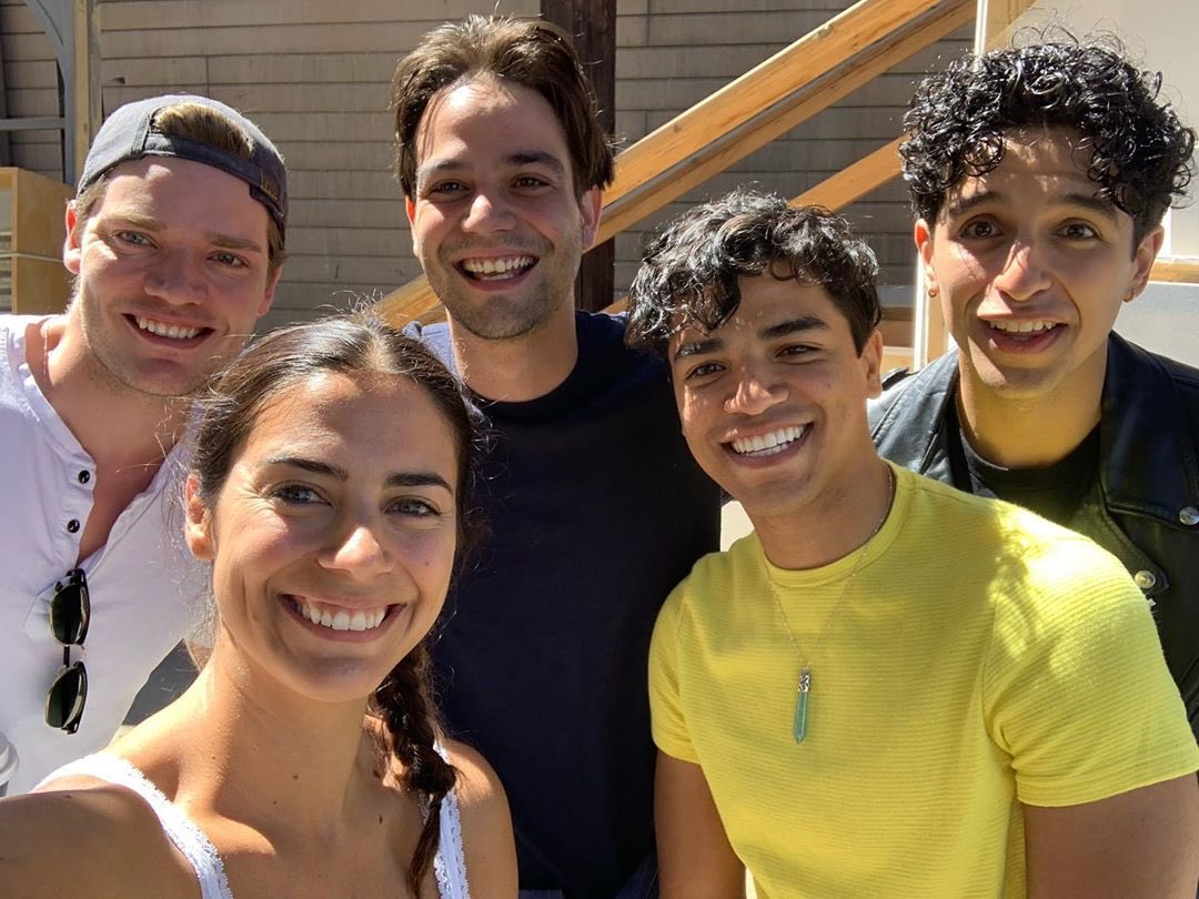 Happy faces from a beautiful and brilliant show.
Dom on the set of #PennyDreadfulCityofAngels  with @lorenzaizzo @thatzovatt @nievesjohnathan and #SebastianChacon 🥰 

#DomSherwood 
📸 @lorenzaizzo ‘s IG