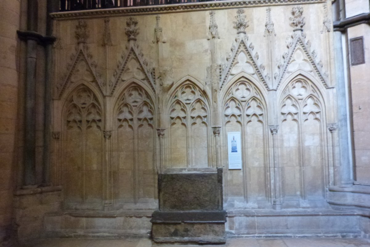 he's still under here as far as I know. which used to have this over it, before it was smashed down in the Civil War occupation of the Cathedral after the siege of Lincoln May 1644.Oliver Cromwell's protectorate readmitted the Jews in 1655, incidentally.