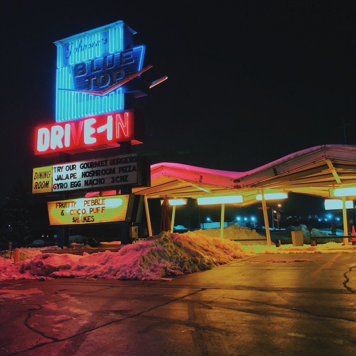 _ByLashe's tweet image. Just because I loved mixed light photography so much, I started this series in College thinking about continuing it...(1 &amp;amp; 2) College (3 &amp;amp; 4) Recent #photography #mixedlight