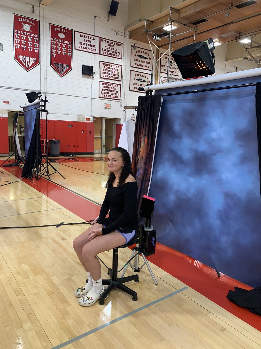 Senior Portraits for the Class of 2021! 🔴⚪️ <a href="/MHSClassOf2021/">MHS Class of 2021</a> 📸