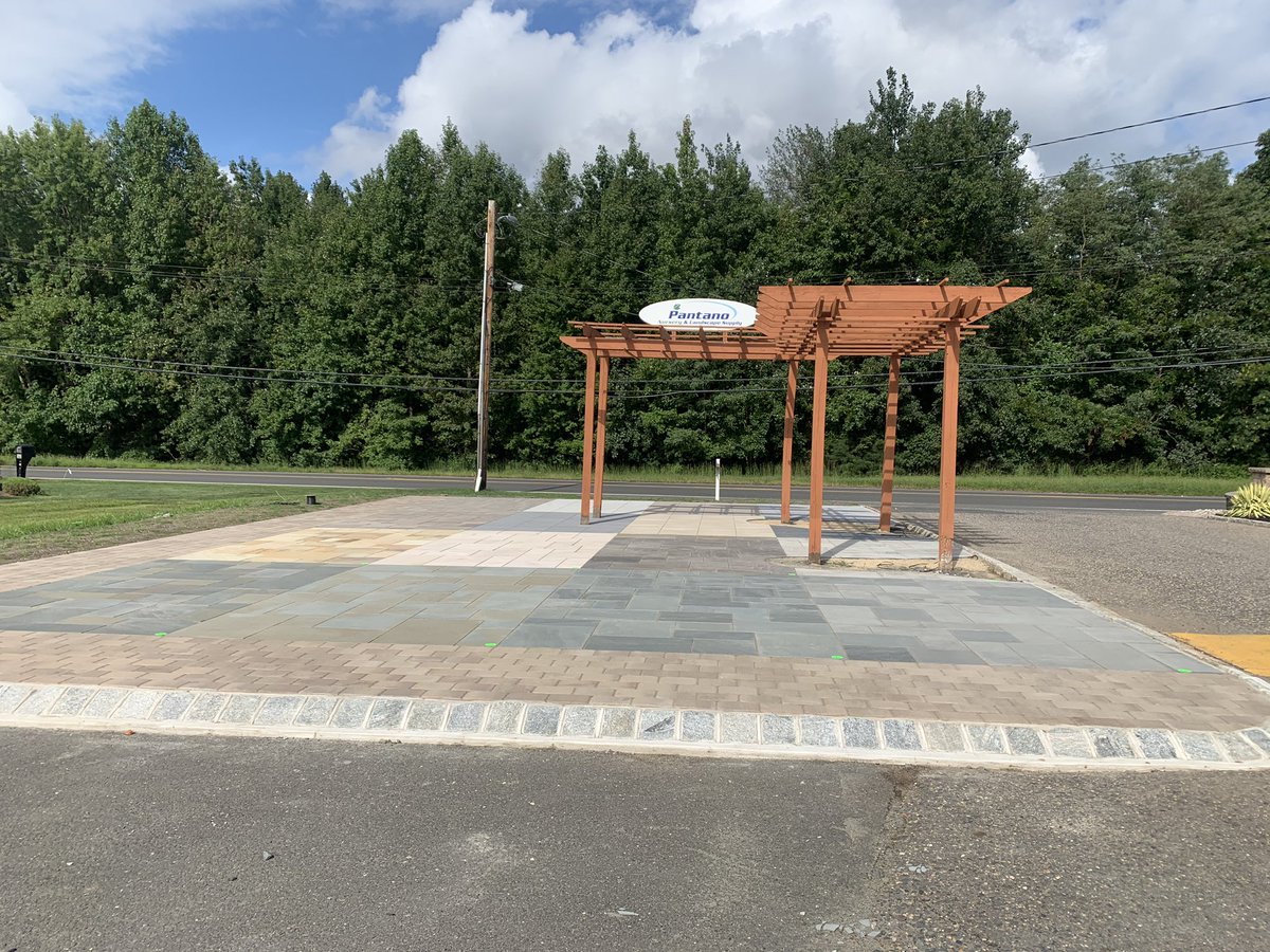WoS_Chris's tweet photo. Take a look at the new @PantanoNursery #naturalstone display in #manalapantwp, #NJ featuring @WorldoStonesUSA. Guaranteed to grab your customer’s attention. #livewithnature
#hardscapelife
#hardscapebrotherhood
#hardscapemafia https://t.co/o9Q9tA2whl
