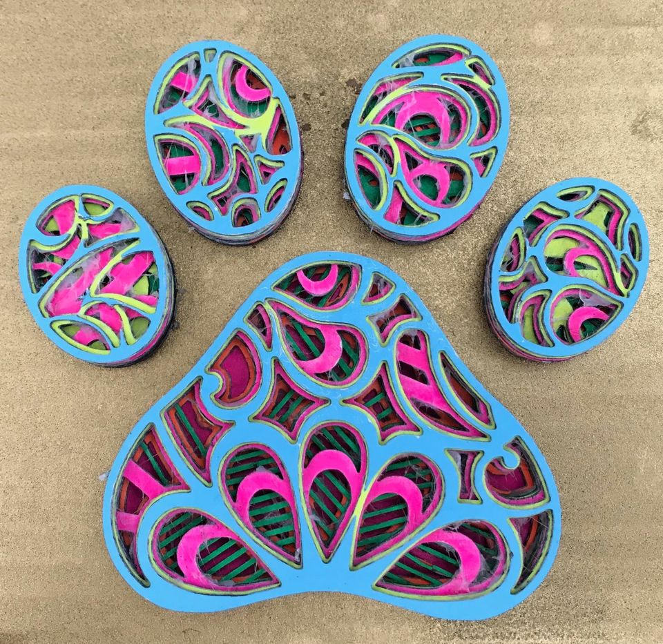 smartDIYs_us's tweet photo. WOW! Check out this amazing creation by Ash Amesbury! All created with the Etcher Laser and cardboard! 🐾 https://t.co/ERMO329dPp