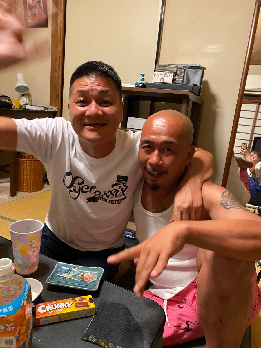 nudeman_1031's tweet photo. 2020夏の１ページ📖

誰がどう見てもヘベレケな人達。

#RESPECTシノビー #shino_b #篠原くん #湘南のボス #ろんたいむぶれじん #俺ひどい酔っ払い https://t.co/44hQmdnrF9