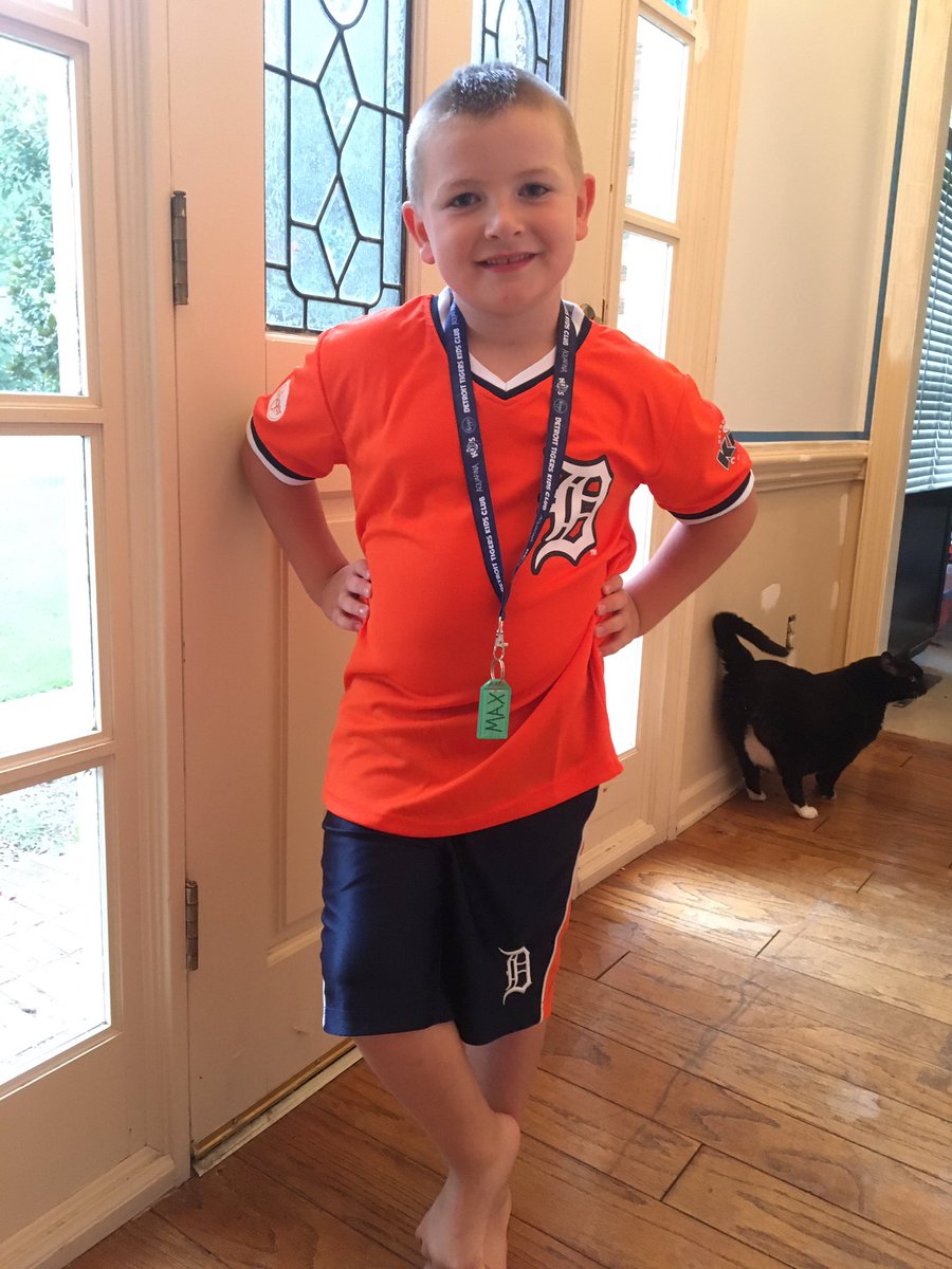 SarahBlanck's tweet photo. @tigers newest member of the Tigers Kids club! Representing the D all the way from Mississippi! #gotigers #tigerbaseball https://t.co/eH2jXdk01R