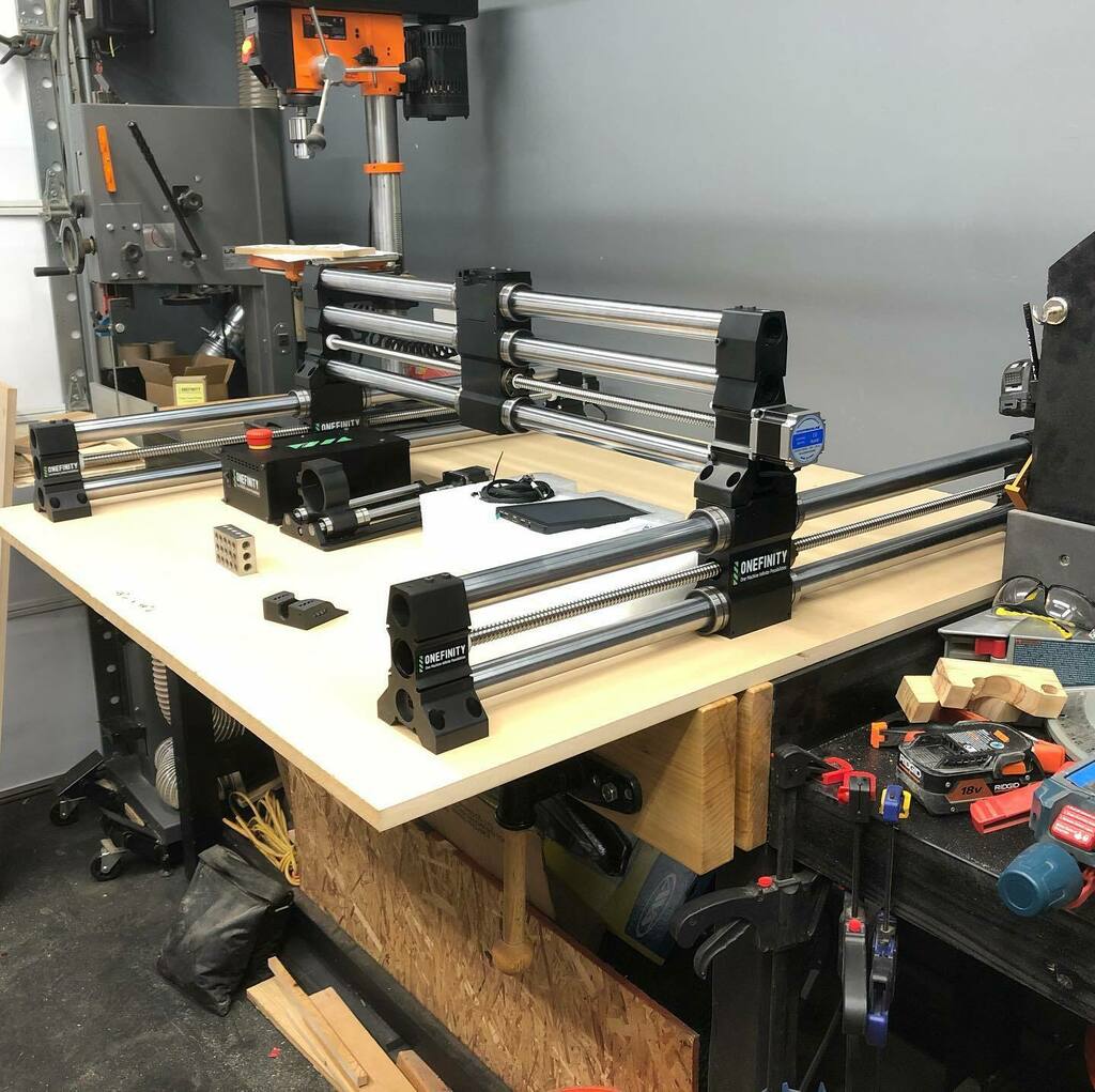 mkngjoy's tweet photo. hmm. i don’t think the @onefinitycnc #cncmachine fits on my #workbench. since i’m not getting rid of the workbench, something’s gotta change. #winkwink 
.
no, you can’t have it. https://t.co/GgLKZRbl3V https://t.co/h8SGjEGHKU