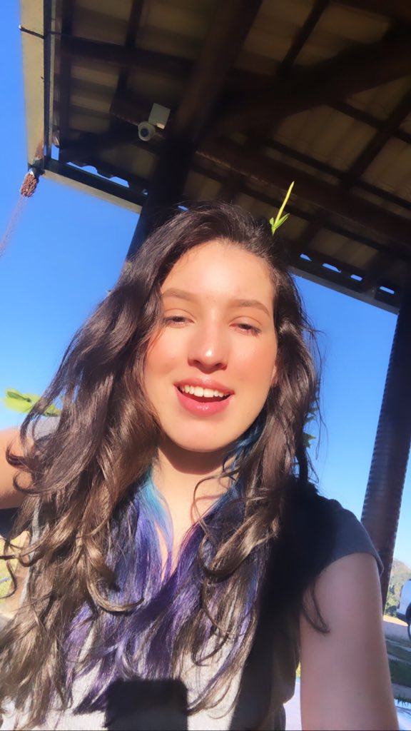 nalicee_'s tweet photo. viu esse tweet poste 4 fotos do seu cabelo diferente 

Primeira oportunidade de postar a última foto amei https://t.co/8PCQRIURmI