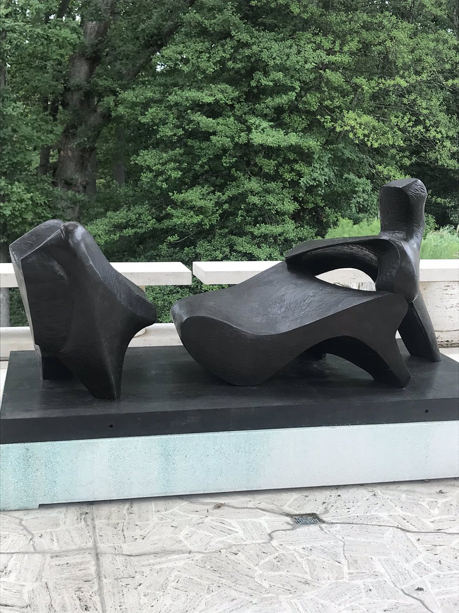 Tenleytown411's tweet photo. Climbing the walls at home? 
The outdoor sculpture garden at the @KreegerMuseum on Foxhall Road is now open for visitors. 

Do need to make an advance reservation. 
#HenryMoore #FoonSham #JeanArp #JohnDreyfuss #AristideMaillol #IsamuNoguchi #LeonardoNierman #RanierLagemann https://t.co/2NQpSnNx6I