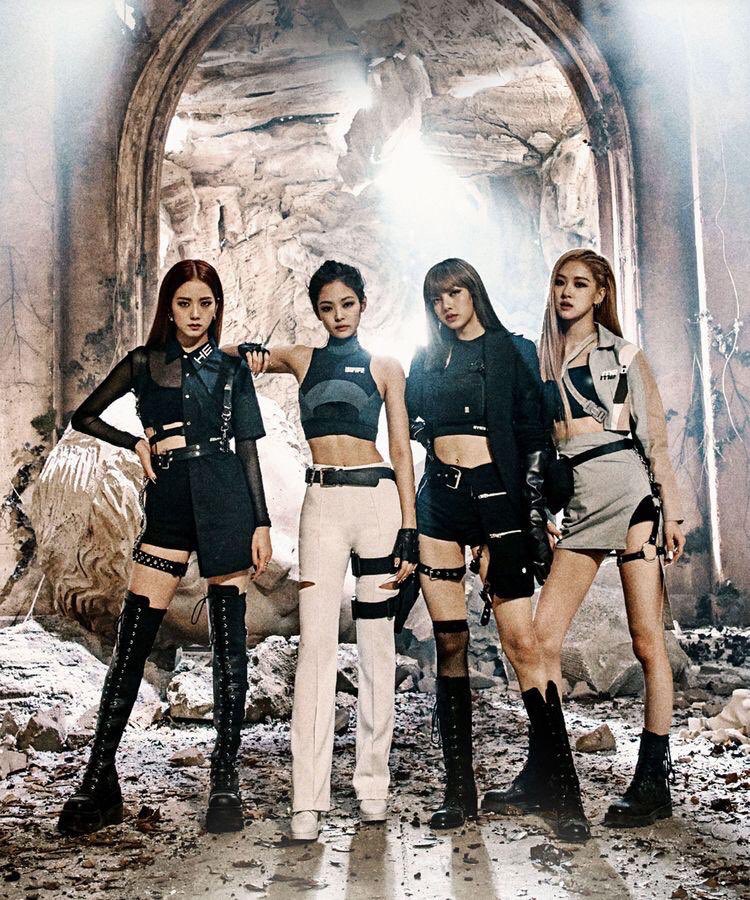 turtlerabbitsoo's tweet photo. -Blackpink primer gg de kpop en tener 2 mv con un billón de vistas en yt.
-Blackpink primer grupo de kpop en tener dos mv con un billón de vistas en yt.
#STREAMKILLTHISLOVE https://t.co/1qSEUCYvzm