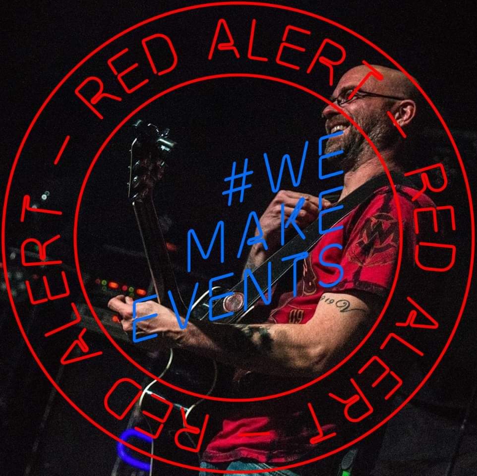 ShittyFOHguy's tweet photo. I don't tweet very often and I rarely post a pic of myself but hey, whatever was said over the radio must have been funny, also let's be intelligent and do what we need to do so that you can have live music again.  #weareliveevents https://t.co/kBPEYX1i7l
