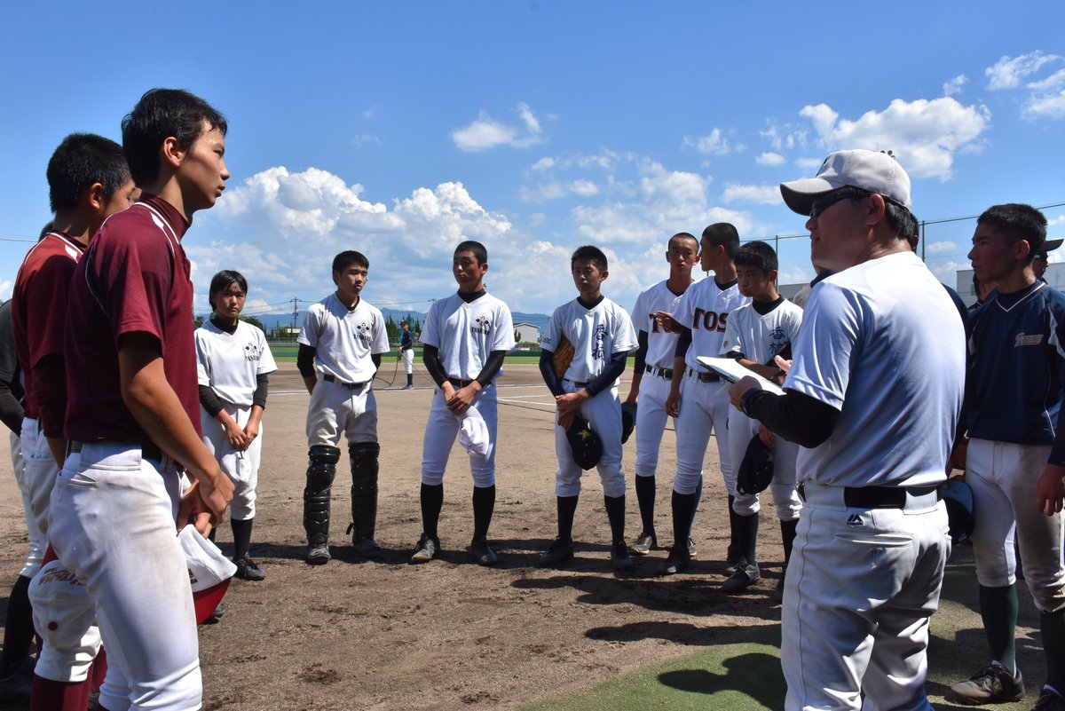 tYAQzczwpSVbOxf's tweet photo. 暑かった…。練習のようす  #佐賀新聞 #鳥栖市 https://t.co/PQ2D7zOf4n