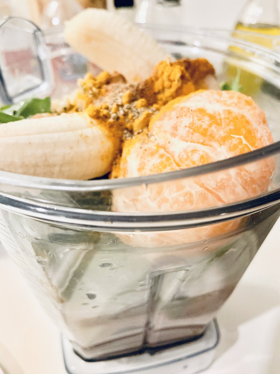 Clean_Pathway's tweet image. My smoothie today after a 14 hr fast. Mixed greens, celery, dandelion greens, plums, apple, orange, banana, tumeric, cinnamon, hemp seeds, oat milk 💕#IntermittentFasting #healthy #healthylifestyle #healthy #yummy #goodfood #nutrition #smoothie