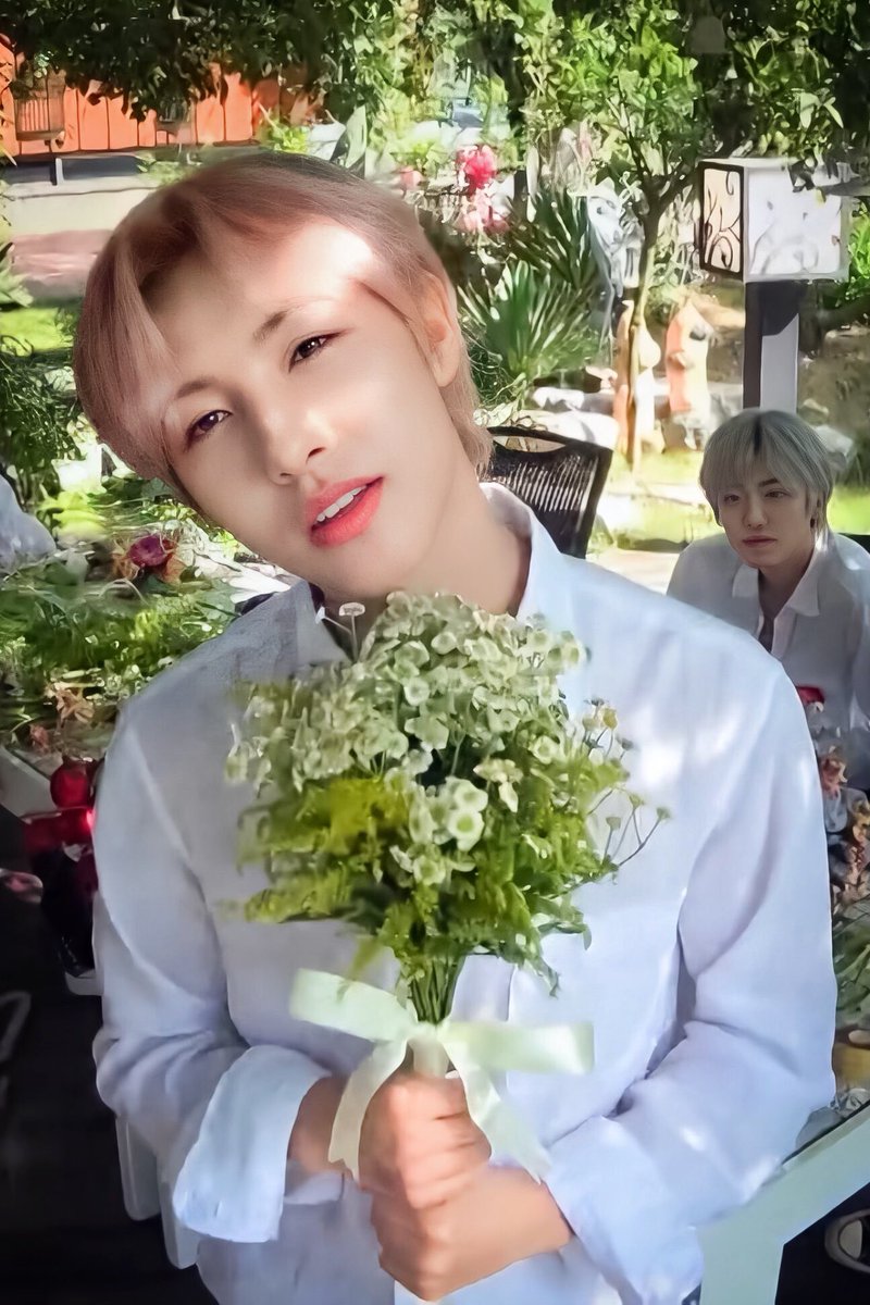 basically there& #39;s two flowers here