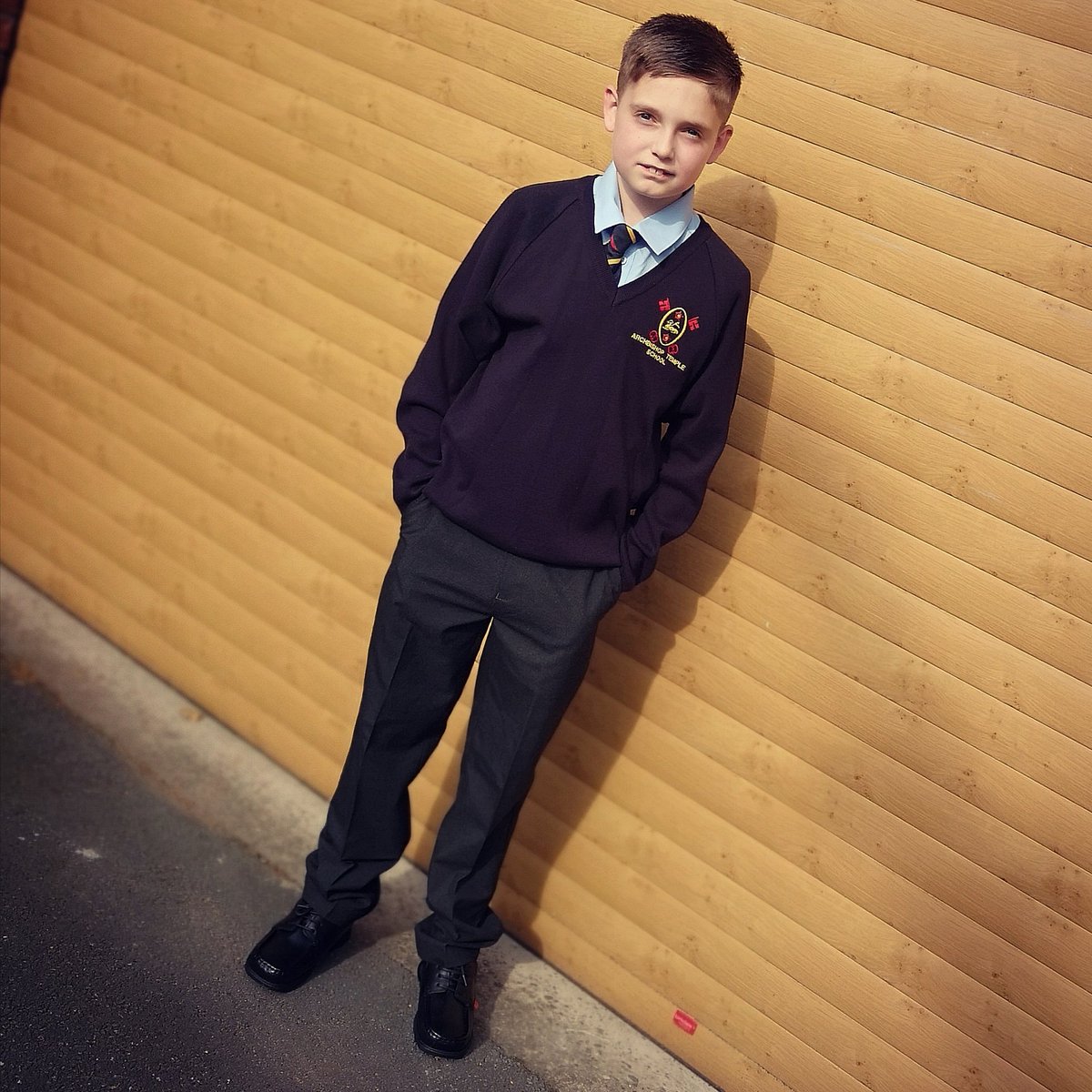 quigley_kirsty's tweet photo. I am not emotionally ready to have a High School Boy ๐ Mama is a wreck crying into her coffee ๐ญ๐ญ His alarm was set for 6am and he's gone for his bus. #highschool #perfectson #myangel ๐ https://t.co/ML9yiriq2P