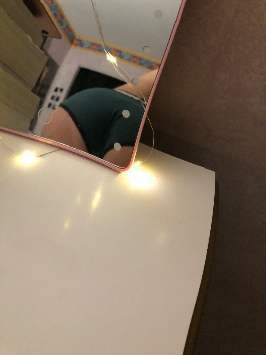 feettingz3's tweet photo. Staying up tonight to give these soles some camera attention 📸 💫 with a preview of this 🍑 

https://t.co/kRYnBQgedL
#feetqueen #Feetfettish #Feetfettish #feetloves #feetlovers #feetsforsale #feetandsoles #soles #goddessfeet #ass #onlyfansbabe #onlyfanspages 
@GoddessFestUK https://t.co/kkbv9xIhzI