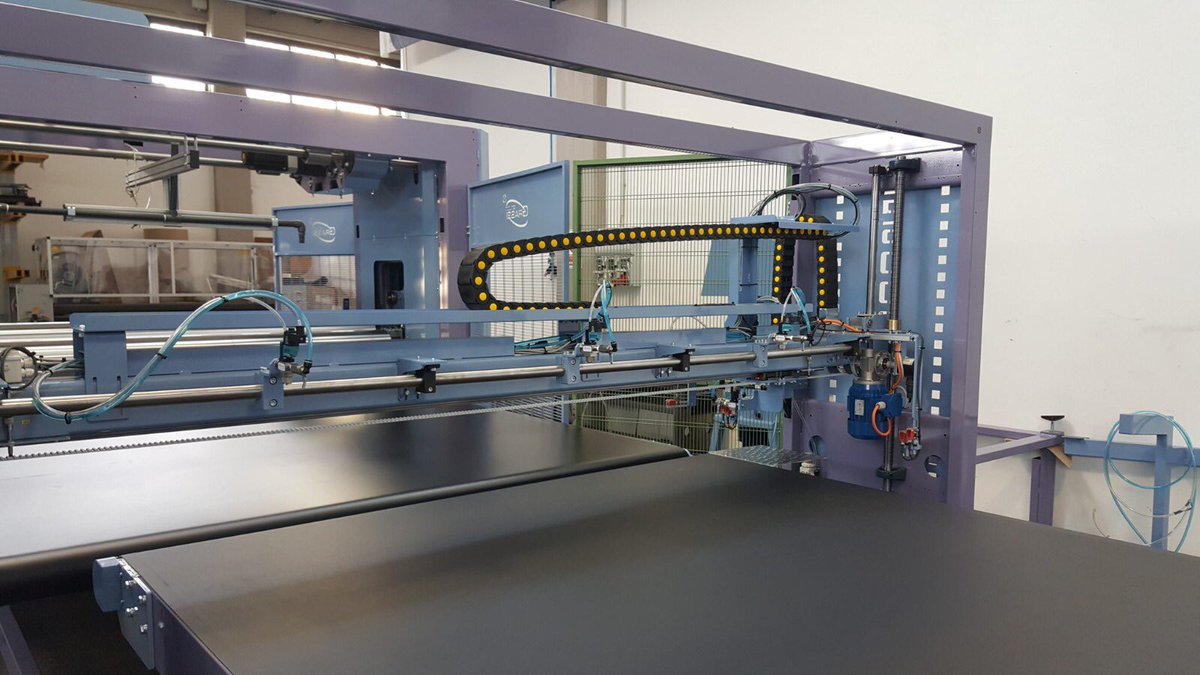 🎖️Elektronik ve otomatik AKTİVATÖR uygulaması için PERIMETER + CENTRAL yapıştırma modülü.

Poliüretan / bellek / yay / keçe gibi yüzeylere uygulanan özellikle yenilikçi su bazlı tutkal aktivasyon sistemi. 

#yatak #yataküretim #yapıştırma #hatmelt #yapıştırmamodülü #türkiyeyatak