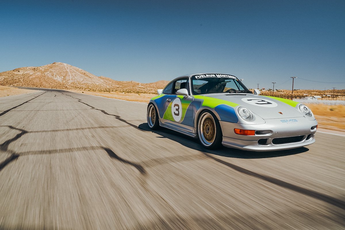 tt_designs's tweet photo. Shot a beautiful Livery 993 over the weekend. #porsche #livery993 #photography https://t.co/1wpATZQ0di