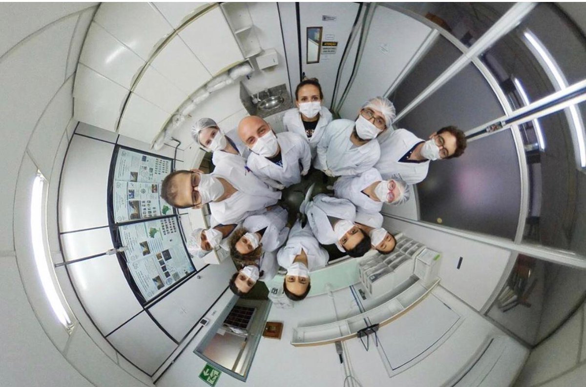 I'm very proud/honoured to contribute to this purpose.
Laboratório de vírus - ICB/UFMG

Coronavirus (SARS-CoV-2) diagnose team. 
Leadership: Dr Jonatas Abrahão, Dr Betânia Drumond and Dr Giliane Trindade.

#UFMG 
<a href="/ufmg/">UFMG</a>
 
<a href="/icb_ufmg/">ICB UFMG</a>
 
#StayAtHomeAndStaySafe #coronavirus #virology