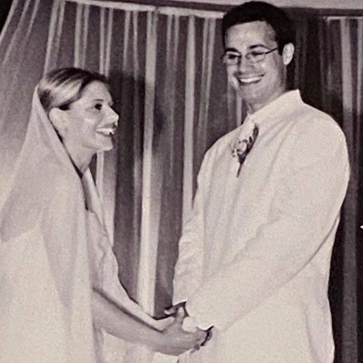 enews's tweet photo. We...are head over heels in love with this couple. Happy 18 years FPJ &amp; SMG. ♥️ https://t.co/q97ixzBYgS