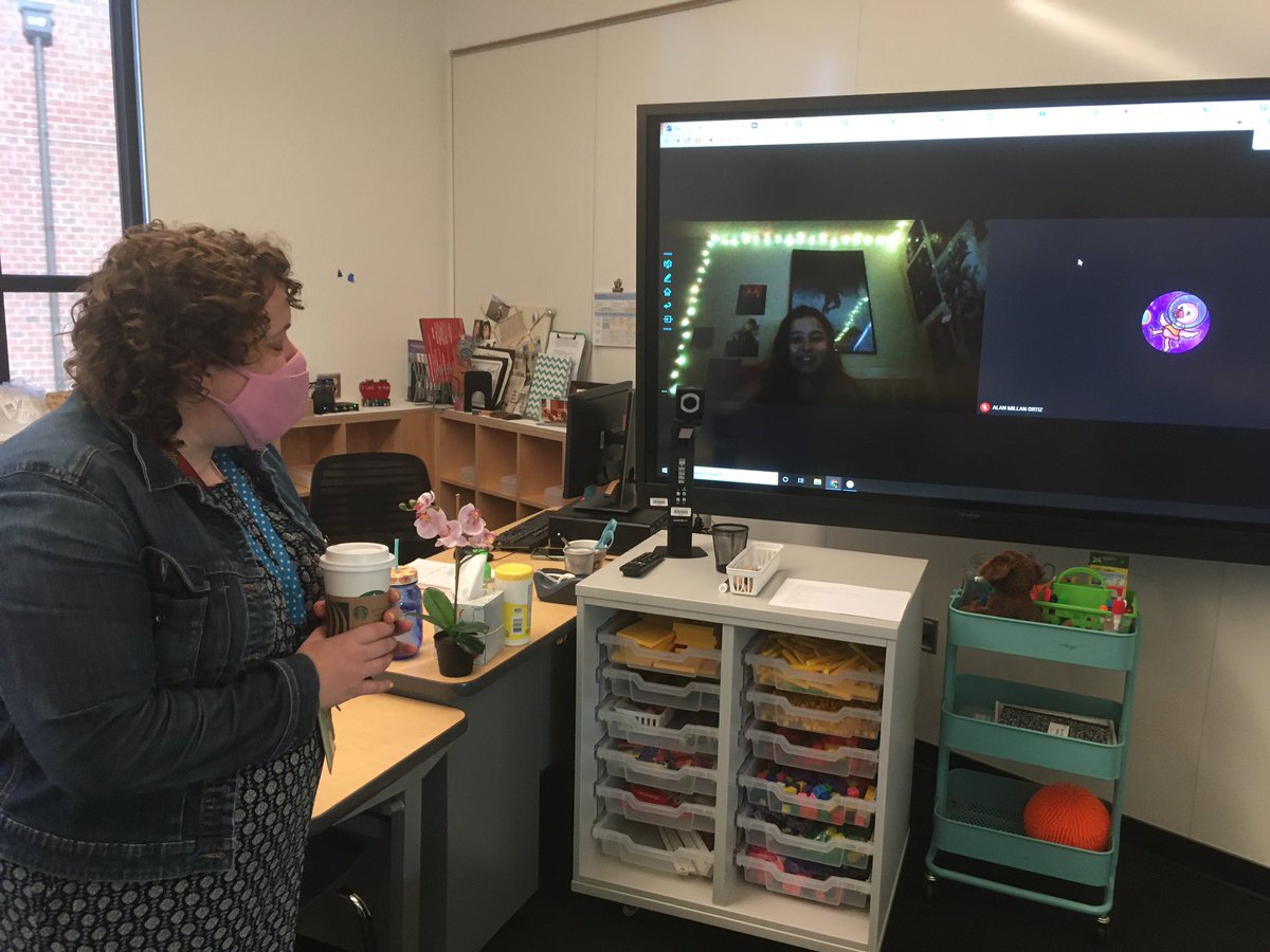 SiftonLibrary's tweet image. First day of school supporting teachers/families w/technology! The tech emails, texts, &amp;amp; calls continued at a ferocious pace all day! But we made it! I work with amazing people! @EpsLibraries @EPSEdTech #TeacherLibrarian #TechHelper #googlemeet @leezy_elbreezy #siftonsuperstars