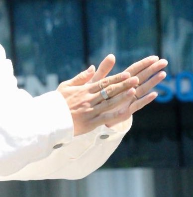 yunho's sexc hands (aka yands) ; a thread <3